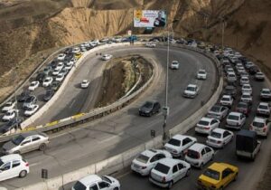 آخرین وضعیت تردد در جاده‌های شمال / ترافیک نیمه‌سنگین در چالوس و کرج – تهران