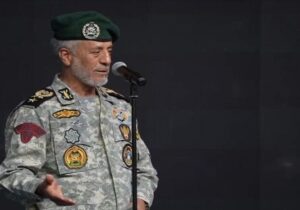 دریادار سیاری: سواحل ایران جهنم بی بازگشت برای نیروهای خارجی است