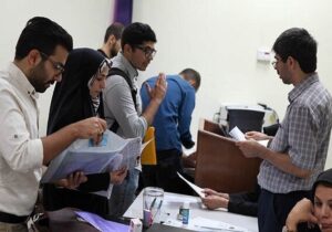 متقاضیان وام دانشجویی بخوانند / مشکلات بانکی پرداخت تسهیلات را مختل کرد