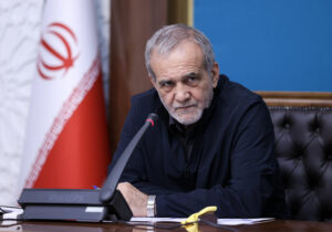 وزارت علوم فرآیند استفاده از ظرفیت‌های علمی کشور را راهبری کند