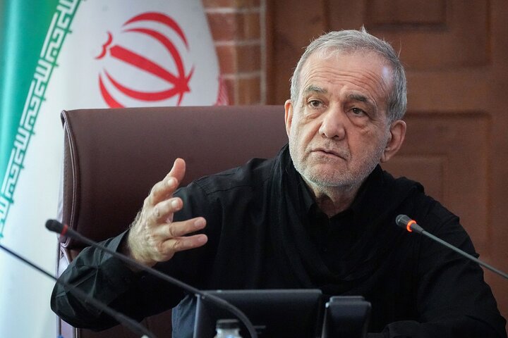 پزشکیان:قانونشکنی و تقلب، ویژگی مشترک رفتار آمریکا درسیاست و ورزش است