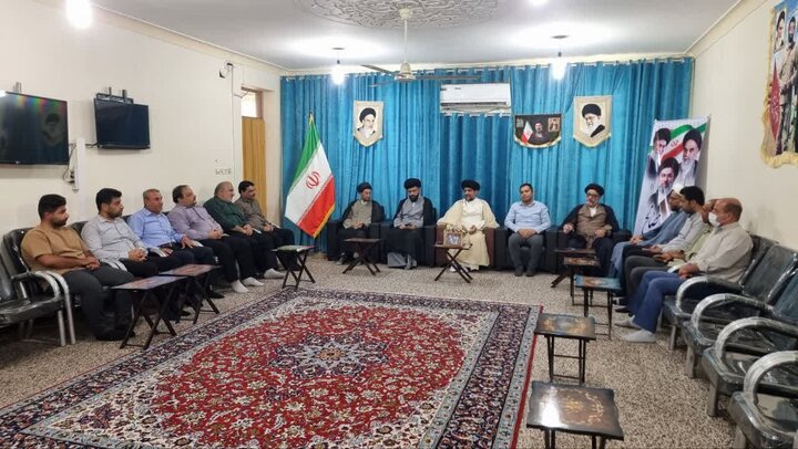 امام جمعه گناوه: «وقف» میراث ماندگار و سرمایهای برای آینده جامعه است امام جمعه گناوه: «وقف» میراث ماندگار و سرمایهای برای آینده جامعه است
