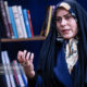 زن خانه‌دار؛ نیروی کار نامرئی که بیمه و امنیت اقتصادی ندارد
