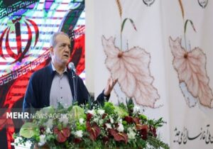 پزشکیان: قابل قبول نیست از دیگران عقب بمانیم